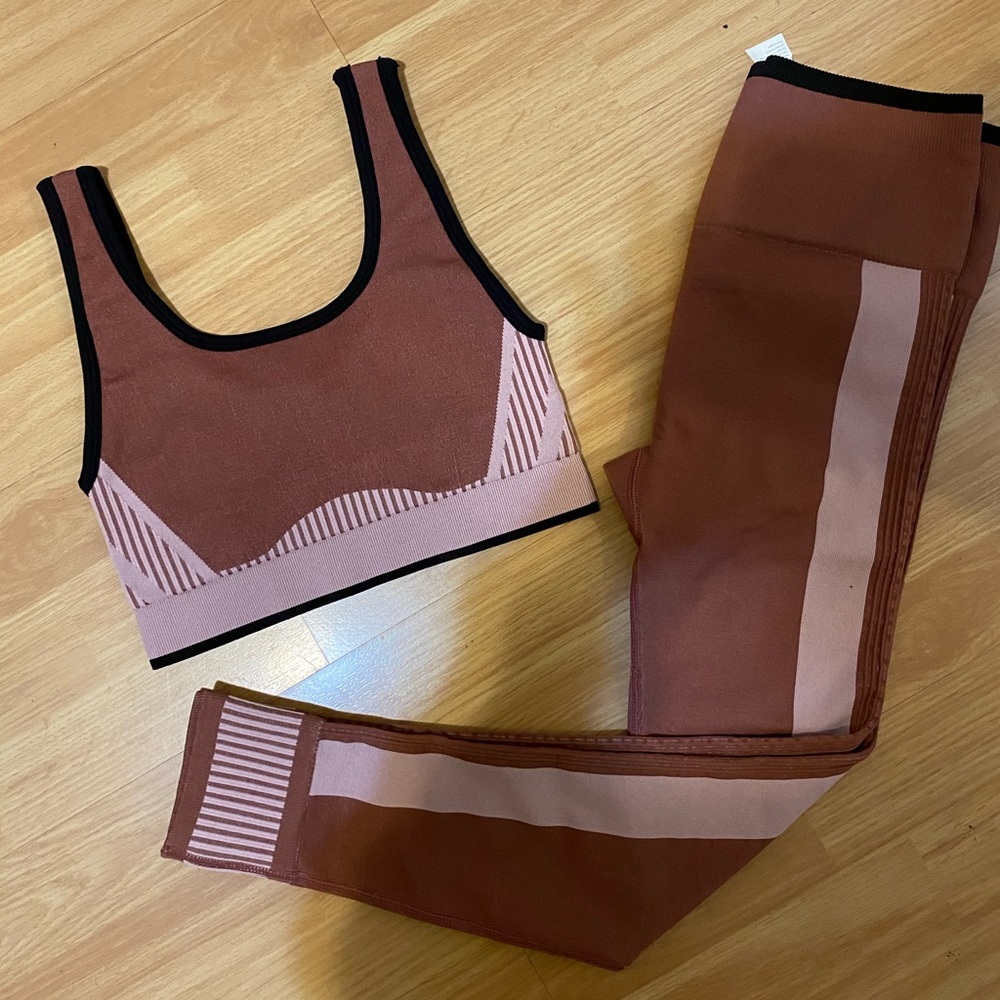 Fabletics Seamless Set